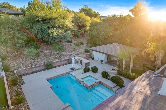 5 Karsten Creek Court, Henderson, NV 89052