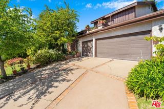 9697 Moorgate Road, Beverly Hills, CA 90210