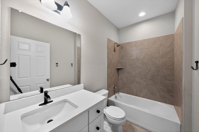 161 Flexus LN, Liberty Hill, TX 78642