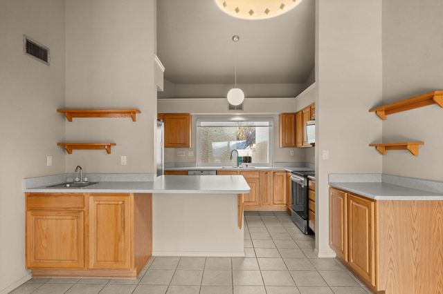 504 Eastlake Drive SE, Rio Rancho, NM 87124