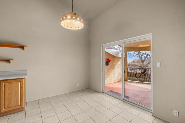 504 Eastlake Drive SE, Rio Rancho, NM 87124