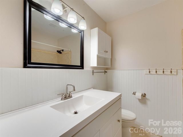 7026 Morganford Road, Charlotte, NC 28211