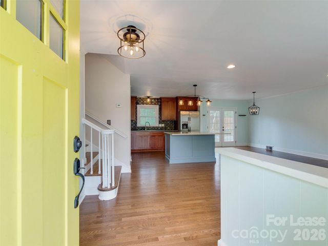 7026 Morganford Road, Charlotte, NC 28211