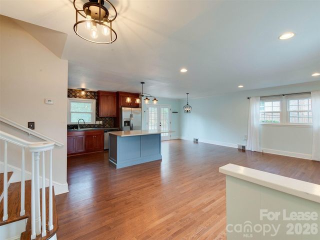 7026 Morganford Road, Charlotte, NC 28211