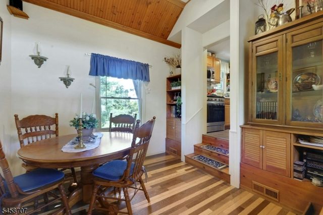 2 Kushaqua Trl, West Milford Twp., NJ 07421