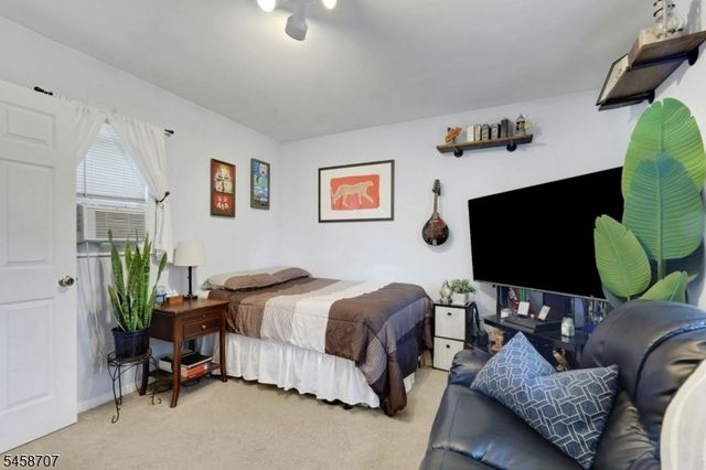 2 Kushaqua Trl, West Milford Twp., NJ 07421