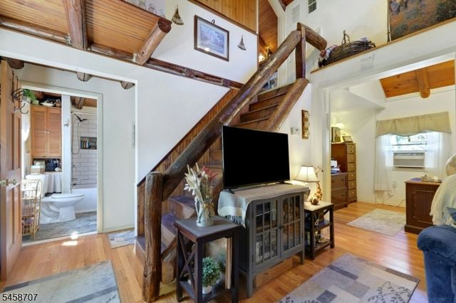 2 Kushaqua Trl, West Milford Twp., NJ 07421