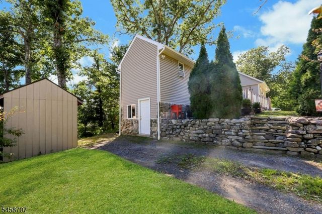 2 Kushaqua Trl, West Milford Twp., NJ 07421