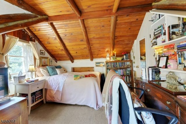 2 Kushaqua Trl, West Milford Twp., NJ 07421