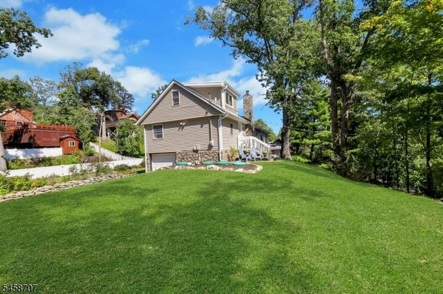 2 Kushaqua Trl, West Milford Twp., NJ 07421