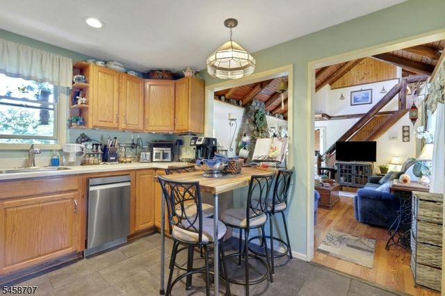 2 Kushaqua Trl, West Milford Twp., NJ 07421