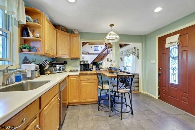 2 Kushaqua Trl, West Milford Twp., NJ 07421