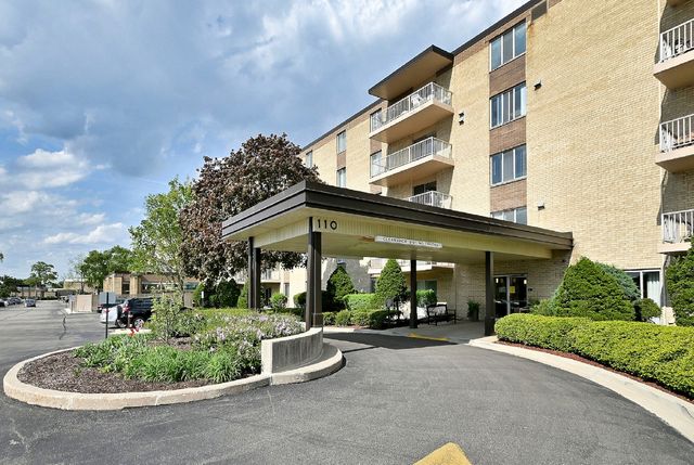 110 W Butterfield Road 302S, Elmhurst, IL 60126