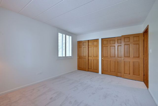 110 W Butterfield Road 302S, Elmhurst, IL 60126
