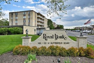 110 W Butterfield Road 302S, Elmhurst, IL 60126