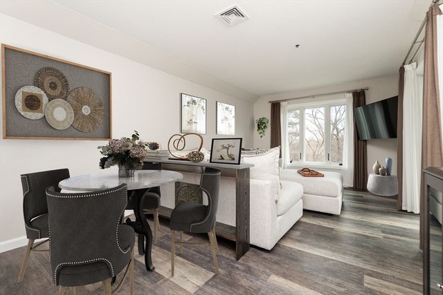 4 Duck Pond Road 203, Beverly, MA 01915