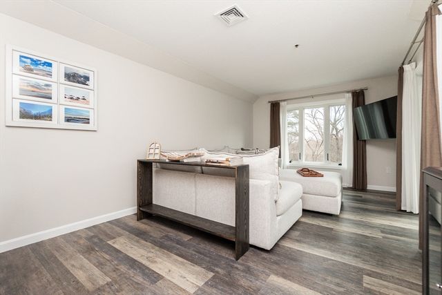 4 Duck Pond Road 203, Beverly, MA 01915