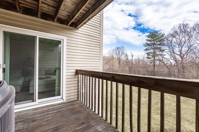 4 Duck Pond Road 203, Beverly, MA 01915