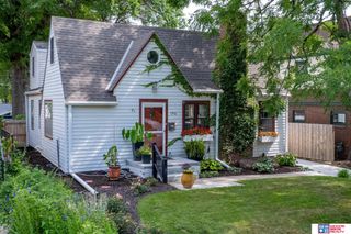 1916 Pawnee Street, Lincoln, NE 68502