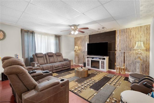 5046 Sunbrook NW Drive, Acworth, GA 30101