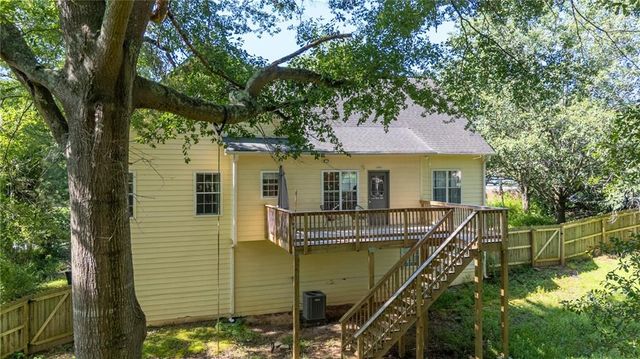 5046 Sunbrook NW Drive, Acworth, GA 30101