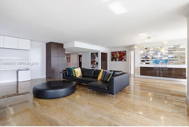 50 Biscayne Blvd 2510, Miami, FL 33132