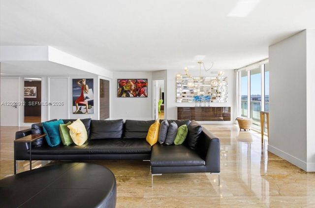 50 Biscayne Blvd 2510, Miami, FL 33132
