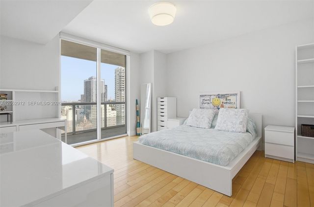 50 Biscayne Blvd 2510, Miami, FL 33132