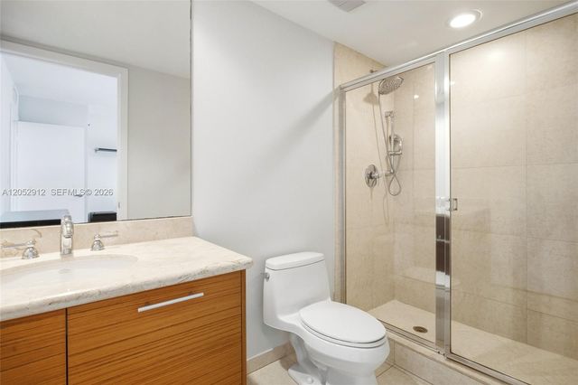 50 Biscayne Blvd 2510, Miami, FL 33132