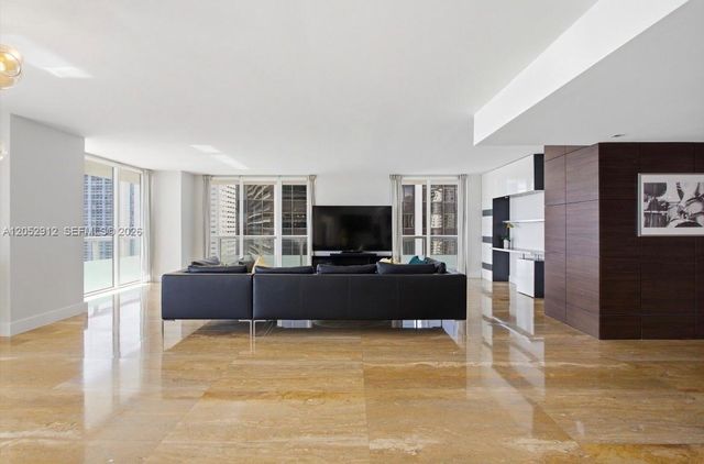 50 Biscayne Blvd 2510, Miami, FL 33132