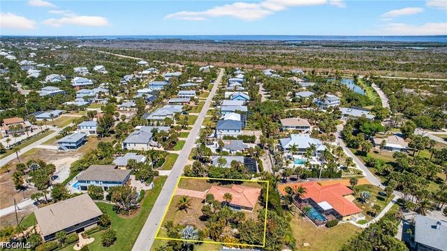 1314 Tahiti DR, Sanibel, FL 33957