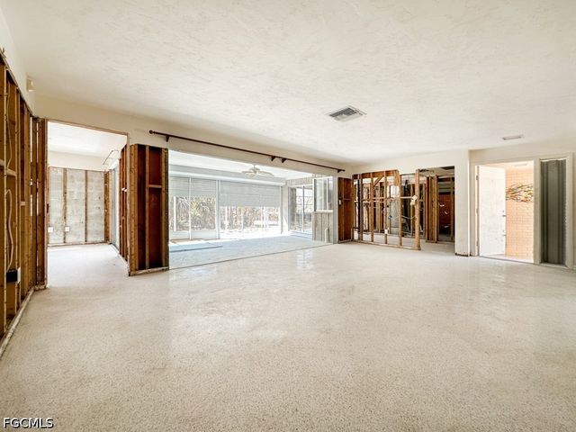 1314 Tahiti DR, Sanibel, FL 33957