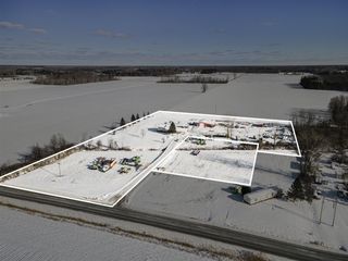 5740 N Coleman Road, Coleman, MI 48618