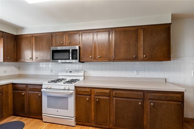6075 Arbor Road, Ontario, NY 14519