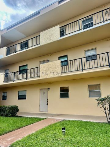 201 Berkley Rd 102, Hollywood, FL 33024