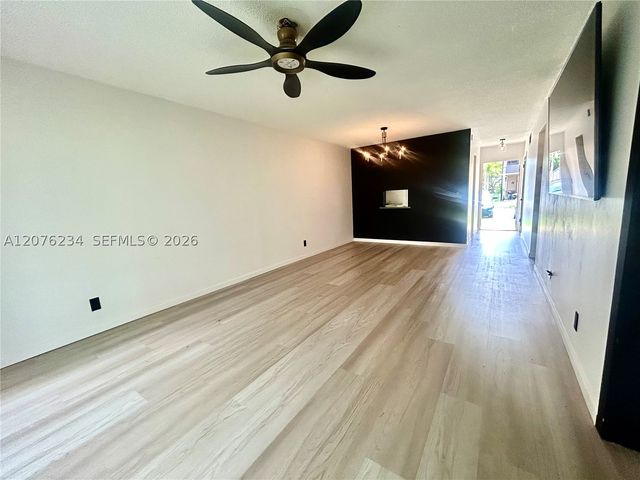 201 Berkley Rd 102, Hollywood, FL 33024