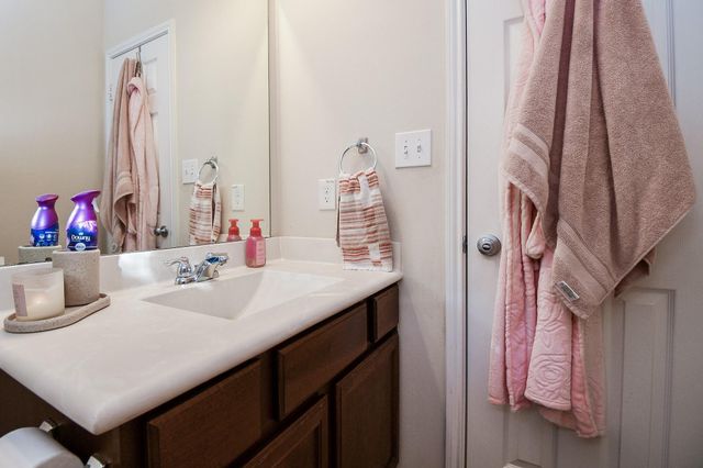 1915 Stieler Drive, Houston, TX 77049