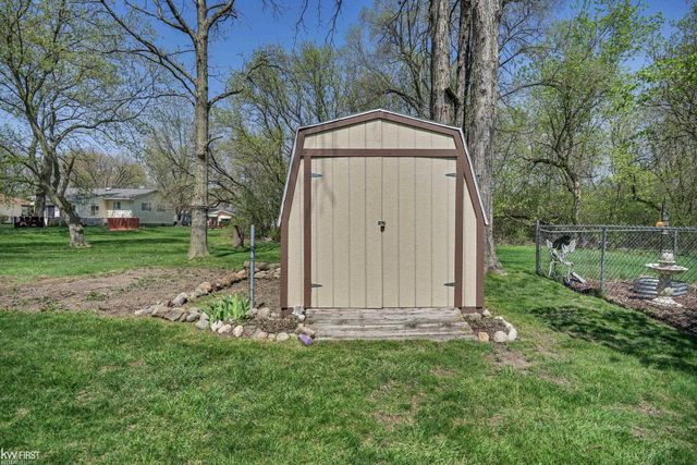 1201 Thelma Street, Mount Morris, MI 48458
