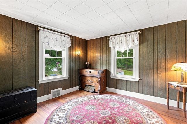 11 Kimball Rd, Methuen, MA 01844