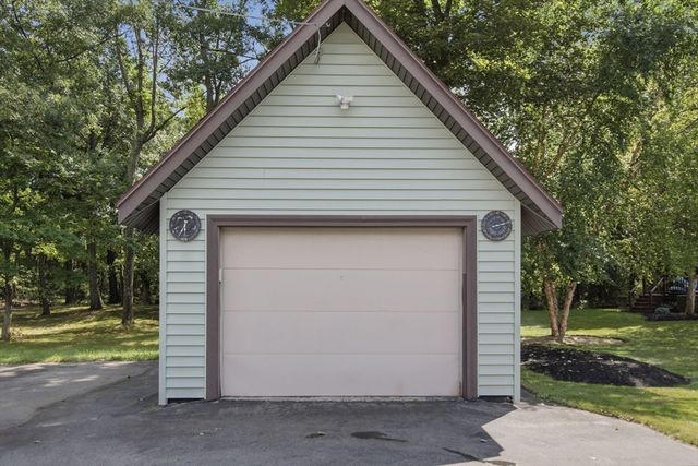 11 Kimball Rd, Methuen, MA 01844