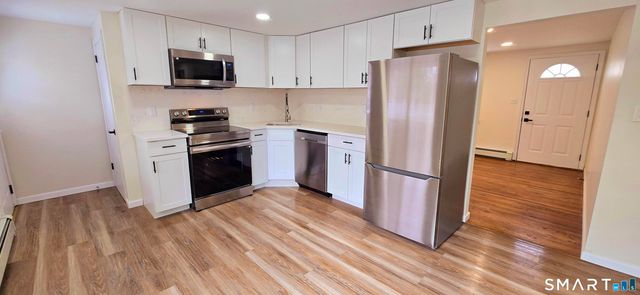 64 4th Street, Bristol, CT 06010