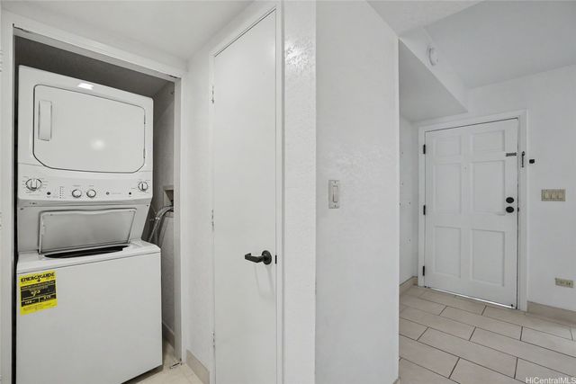 1080 Ala Napunani Street 419, Honolulu, HI 96818