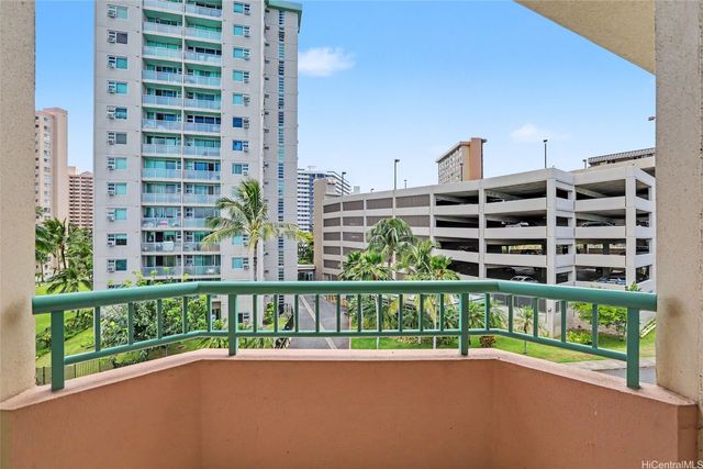 1080 Ala Napunani Street 419, Honolulu, HI 96818