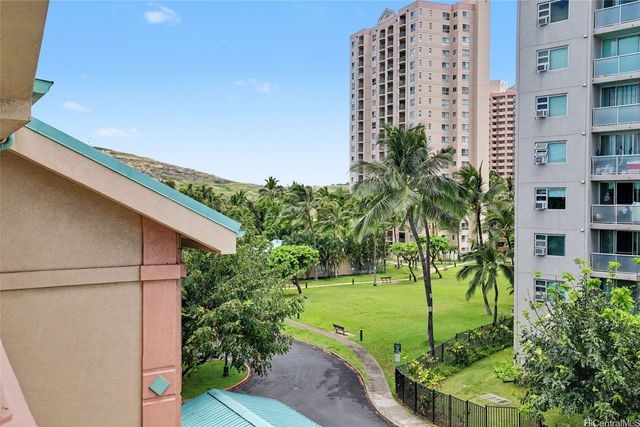 1080 Ala Napunani Street 419, Honolulu, HI 96818