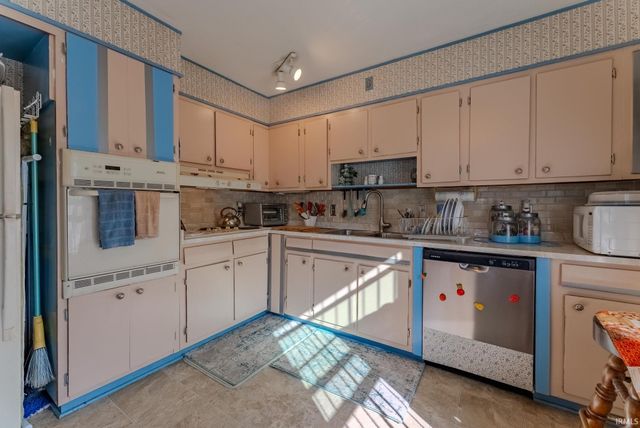 1032 Brandon Avenue, Marion, IN 46952