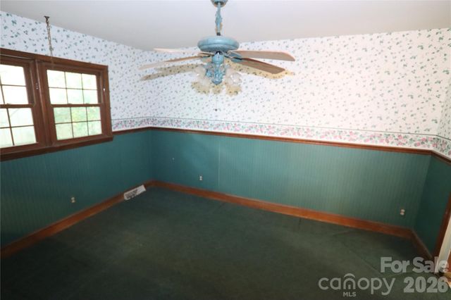 607 Willow Lane, Harrisburg, NC 28075