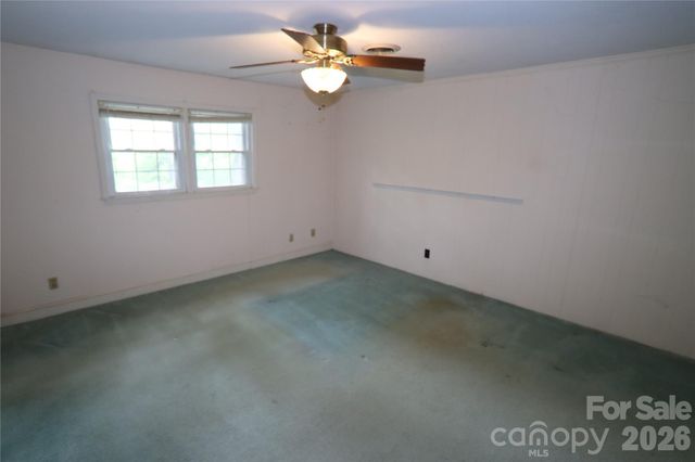 607 Willow Lane, Harrisburg, NC 28075