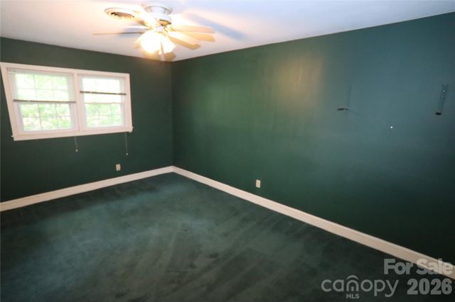 607 Willow Lane, Harrisburg, NC 28075