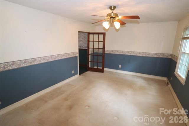 607 Willow Lane, Harrisburg, NC 28075