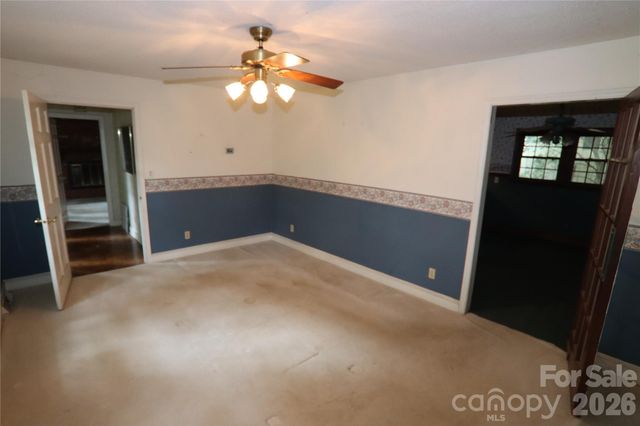 607 Willow Lane, Harrisburg, NC 28075